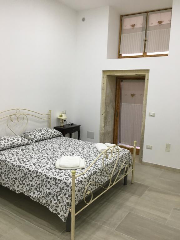 Casa Vacanze Ortigia Syracuse ภายนอก รูปภาพ